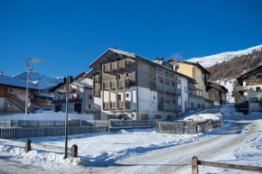 Отель Hotel Marzia, Ливиньо